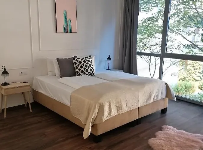 Self Catering: Park Residence Budapest