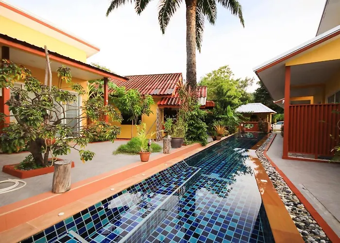 Ban Elephant Blanc Bungalow