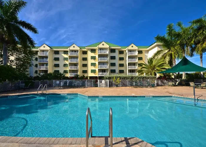 Sunrise Suites - Sea Breeze Suite 101