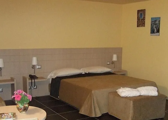 Tus'Hotel