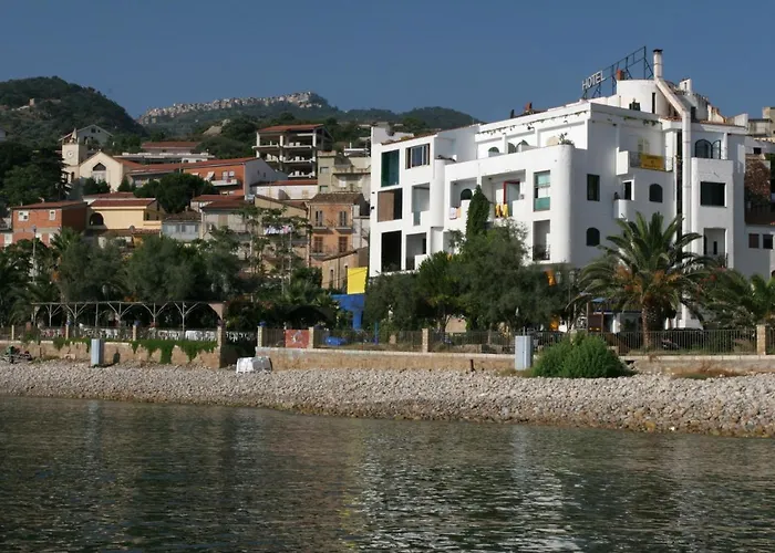 Museo Albergo D'Arte Contemporanea Atelier Sul Mare
