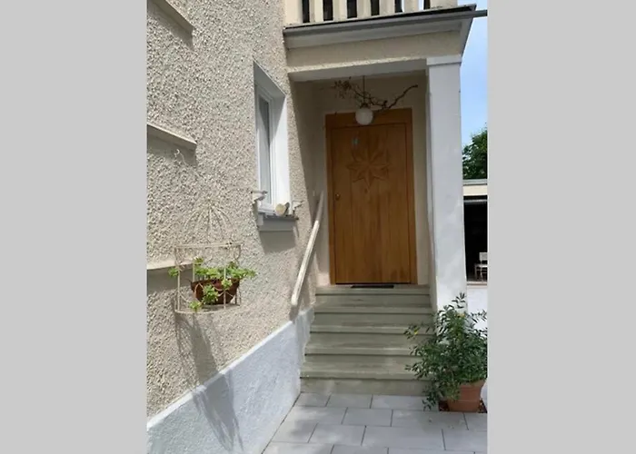 Ferienvermietung: 2-Zimmer-Apartment in München