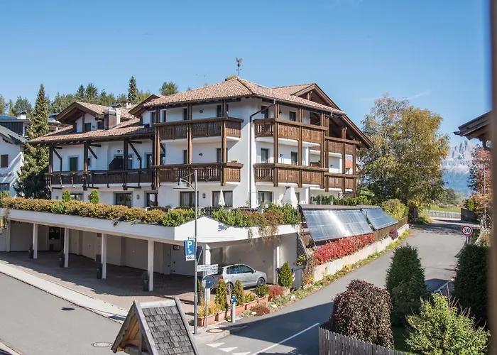 Wellness Hotels Apparthotel Feldhof - Living And Bistro