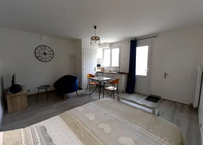 Gîte Chez Albert et Cie- 8 mn du Puy du Fou