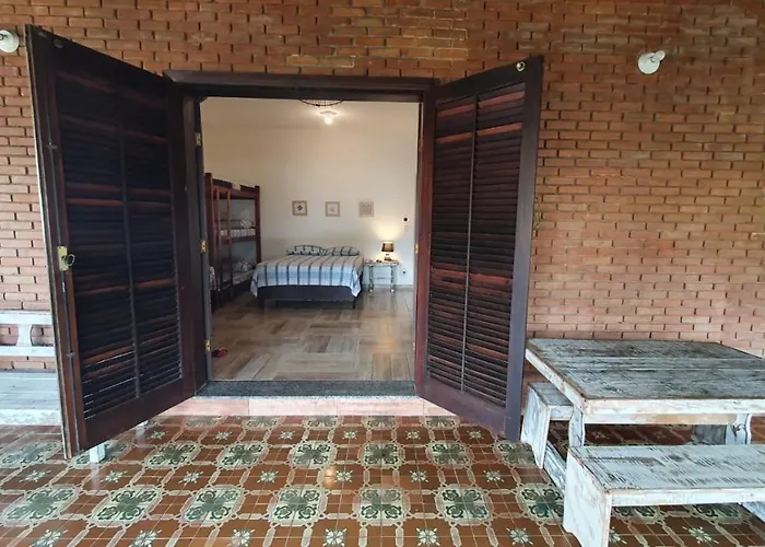 Hotel que aceita animais de estimação: Hospedagem econômica Flor de Maria