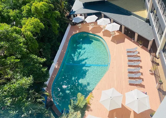 Hotels Close to Airport Greenmount Beach House
