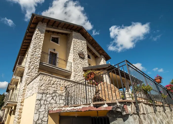  Albergo Ad Astra