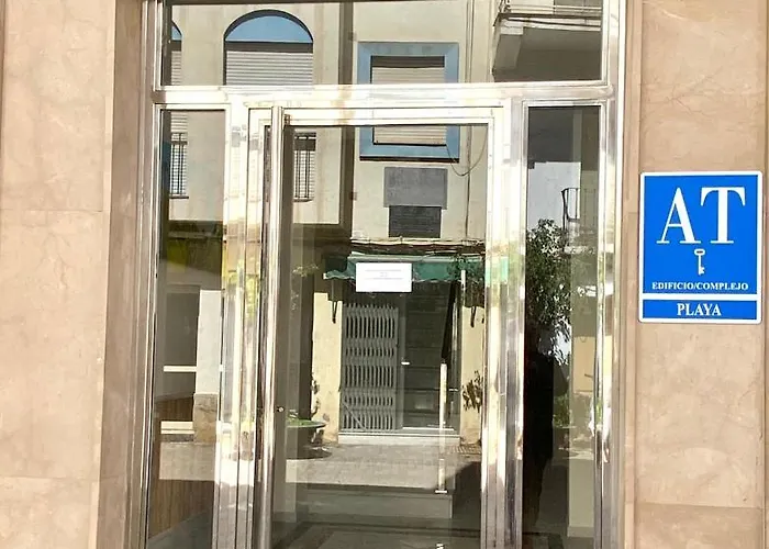 Hotel cerca del colegio: Apartamentos Turísticos Victoria