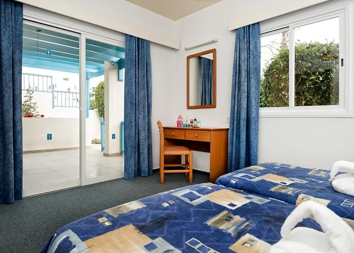 Sunny Hill Apartments