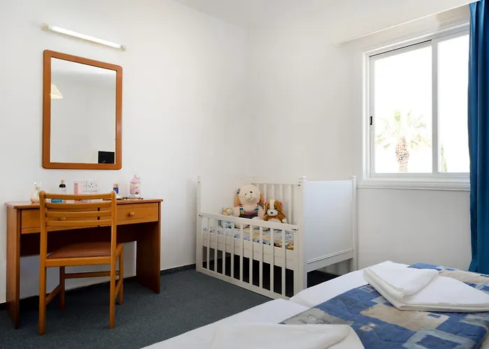 Sunny Hill Apartments