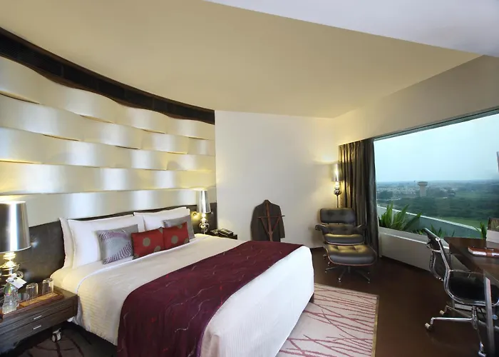 5 star hotel: Fortune Select Sg Highway, Ahmedabad - Member Itc Hotels' Group