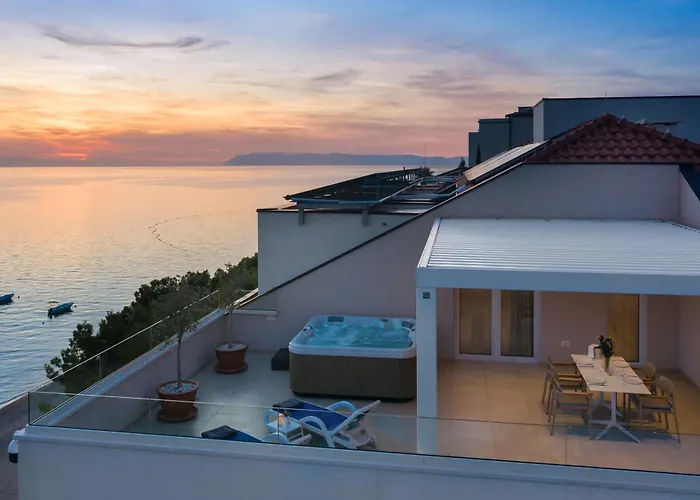 Hotel near College: Hotel Tamaris