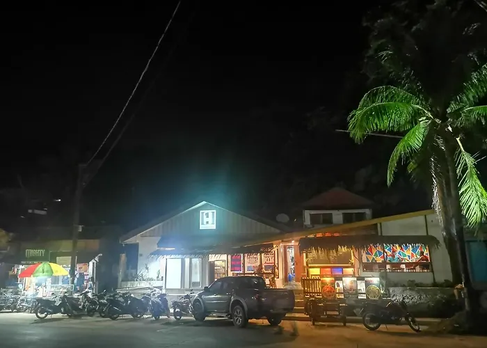One Hostel - El Nido