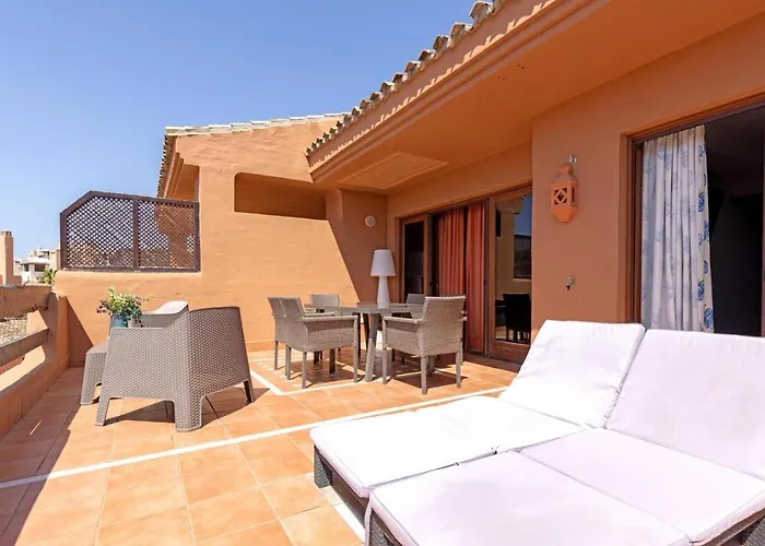 All Vacation Rentals Estepona Mar Azul Aparthotel