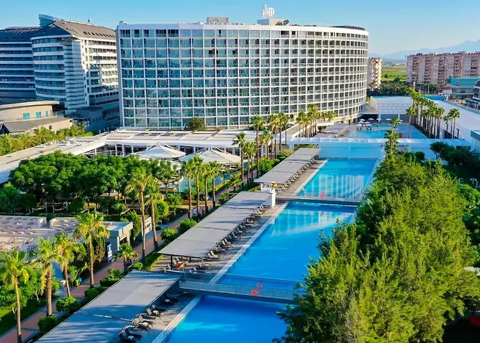 Crystal Centro - Ultimate All Inclusive