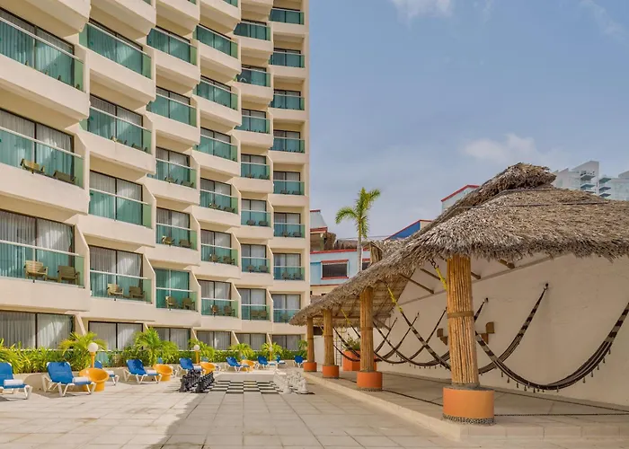  Copacabana Beach Acapulco