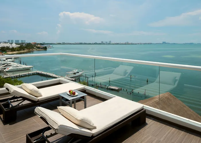 Golf hotel: Real Inn Cancun