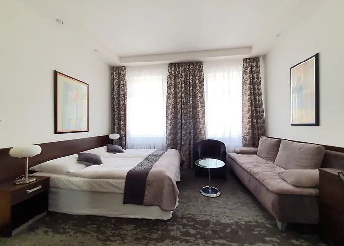 Pets Allowed Hotel Royal Plaza