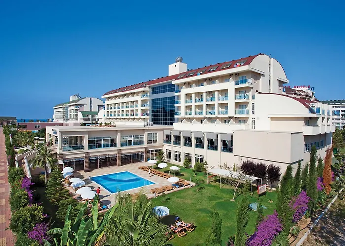 Titan Select Ultra All Inclusive