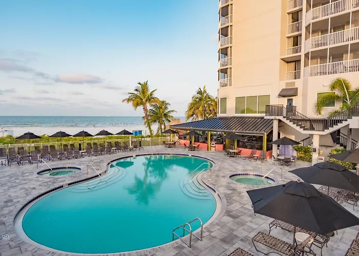 Сity center hotels Diamond Head Beach
