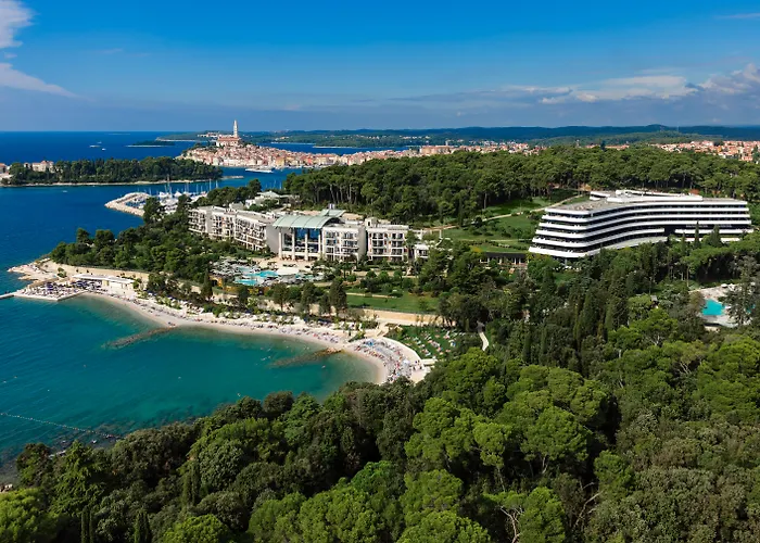 Lone Hotel By Maistra Collection