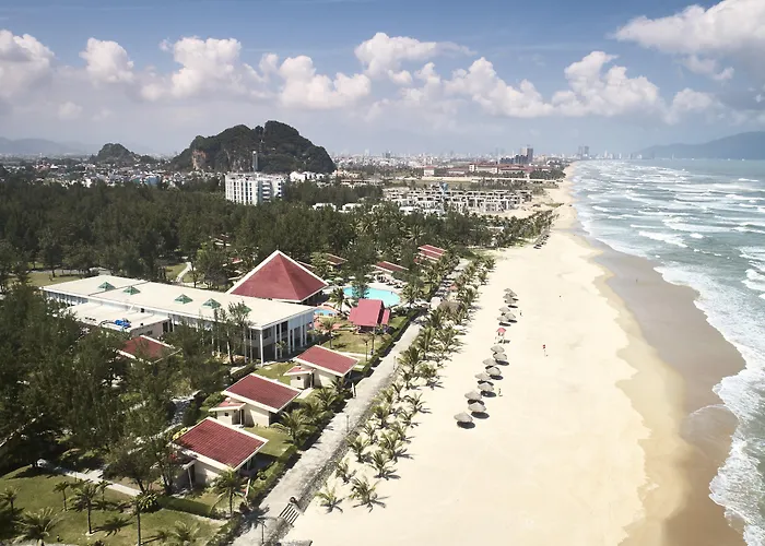 Sandy Beach Non Nuoc Resort