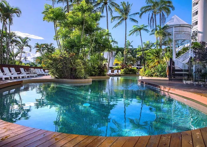 Rydges Esplanade Resort