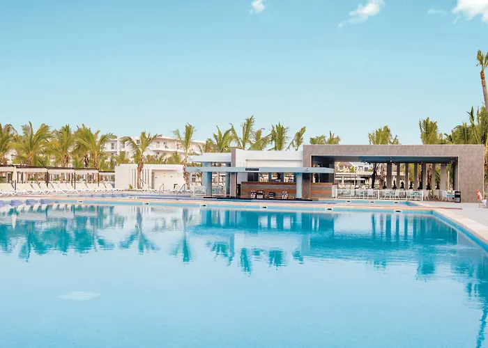 Resort: Riu Republica (Adults Only)