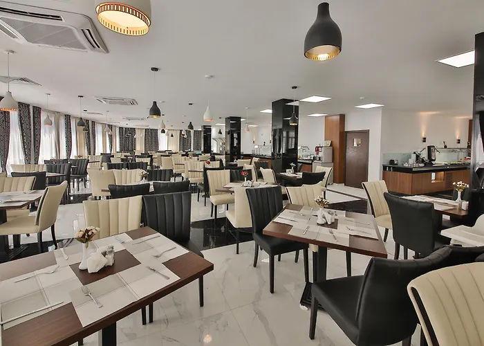 Prestige Deluxe Hotel Aquapark Club