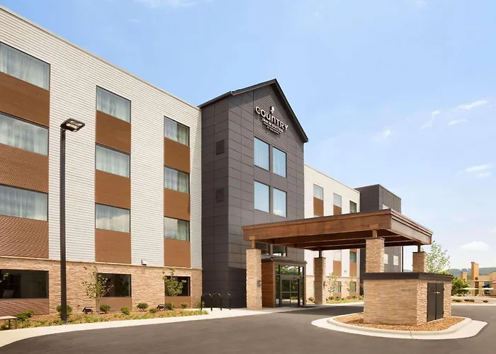 Family Hotel: Country Inn & Suites By Radisson Asheville River Arts District