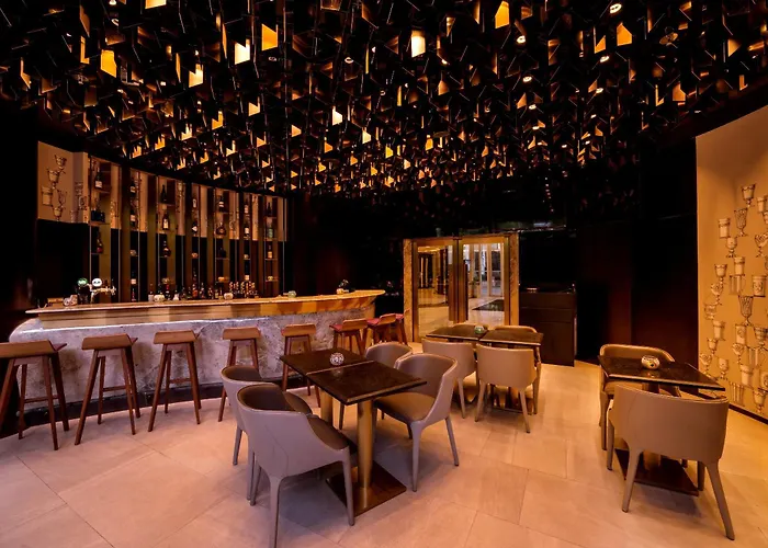 Kowloon Harbourfront Hotel