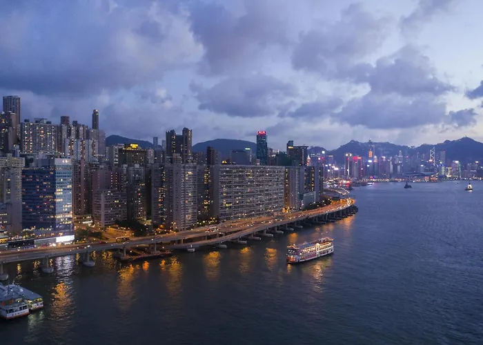 5 star hotel: Hyatt Centric Victoria Harbour