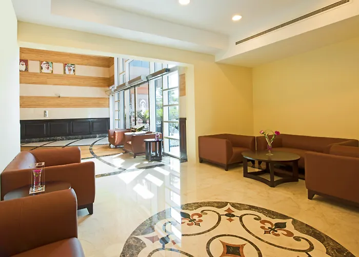 Apart hotel: Emirates Grand Hotel