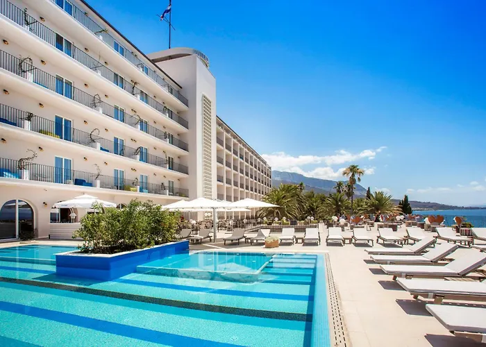 Luxe hotel: Bluesun Hotel Jadran
