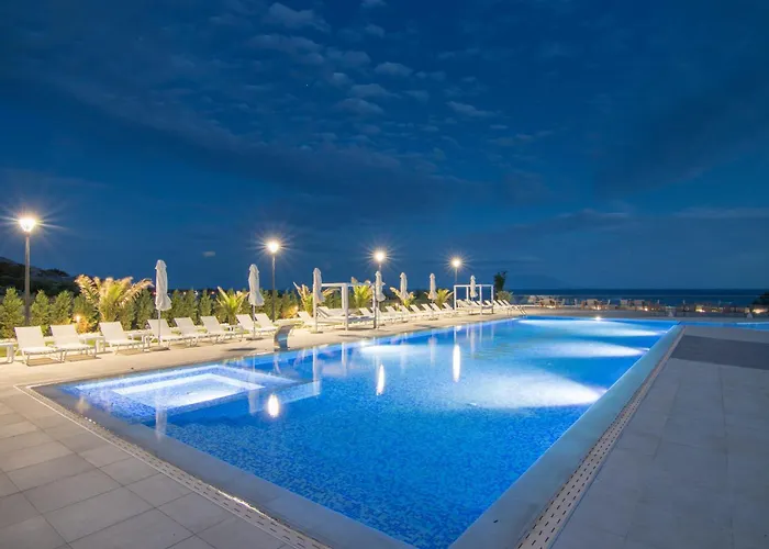 King Maron Beach Hotel & Spa