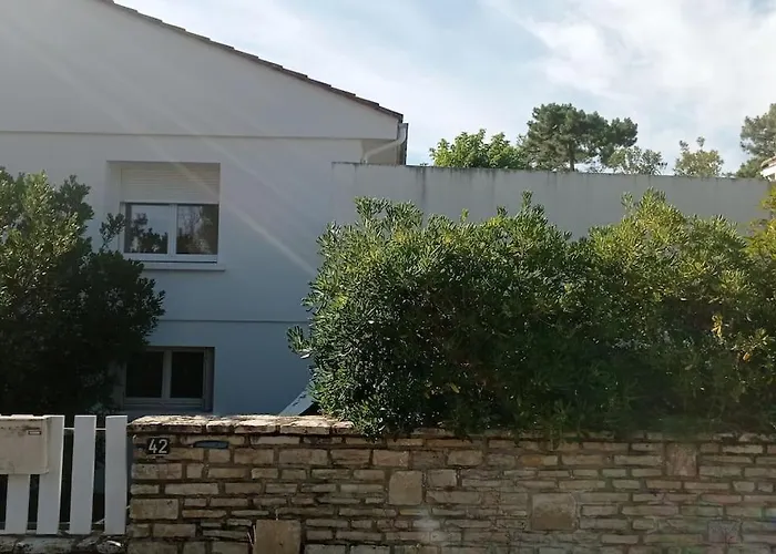 400m de la plage Maison 3 chambres avec jardin