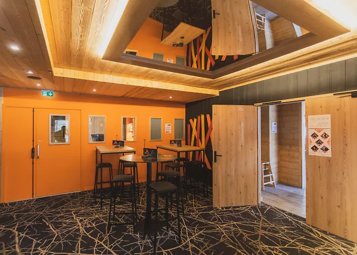 Ski Resorts Base Camp Lodge - Les 2 Alpes