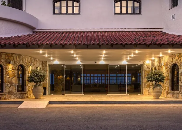 Sunrise Village Beach Hotel