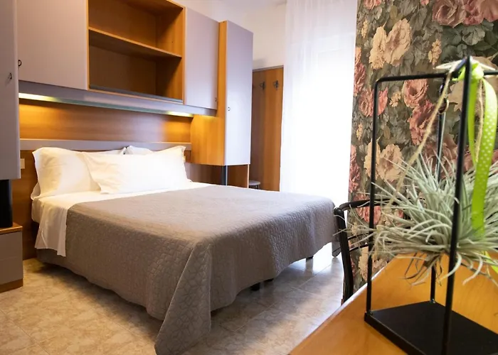 Hotel Crystal