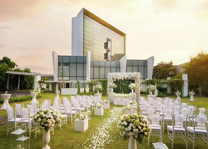Spa Hotels Resorts Doubletree By Hilton Jakarta - Diponegoro