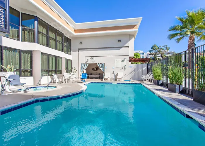 Holiday Inn Express Newport Beach By Ihg