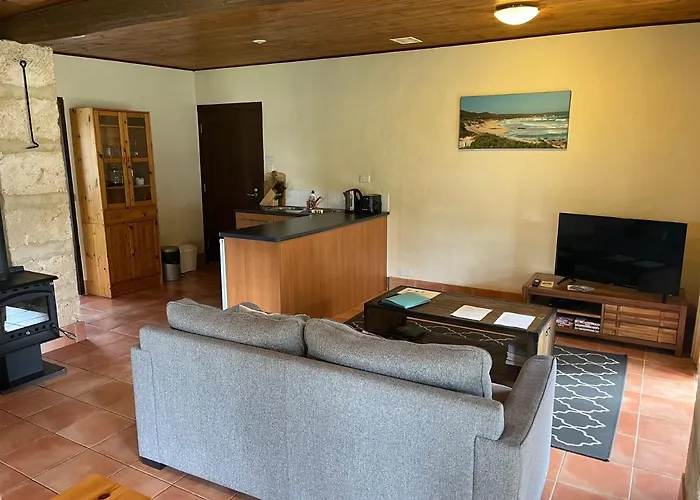 Pet Friendly hotel: Happy Dogs Cottage Margaret River