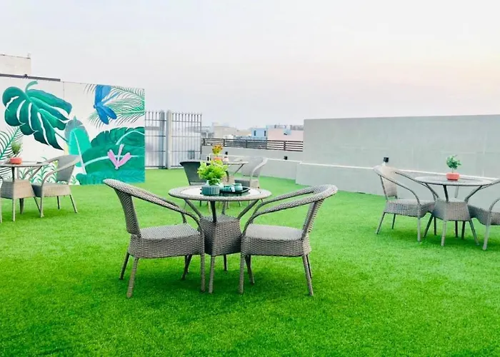Bluo Studio4 Dlf Cybercity - Balcony, Gym Tt, Lift