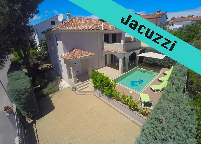 Villa Krk-4 Bedrooms, 4 Bathrooms With Heated Pool And Jacuzzi, 150M From The Sea