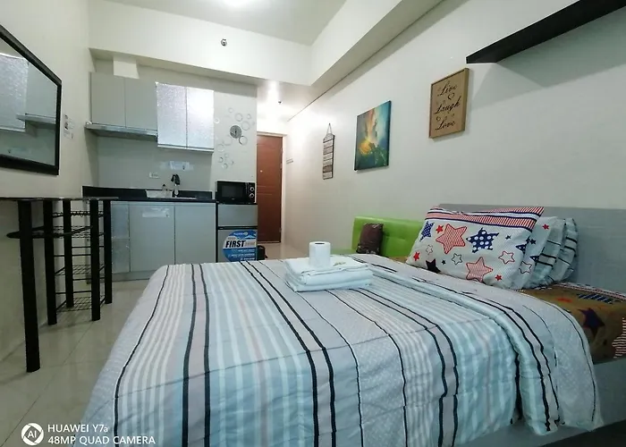 Hotel near College: The Beacon Makati Staycation Suites
