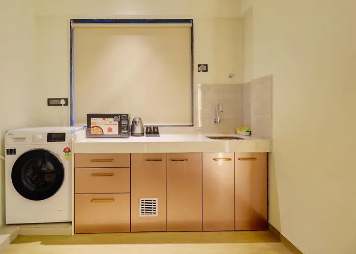 Home2 Suites And Service s, Airport