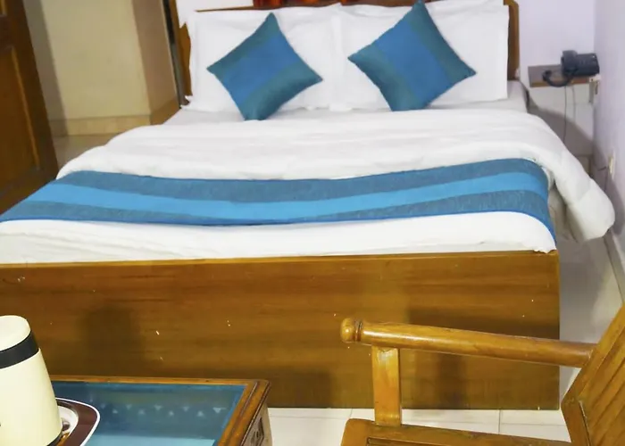 Hotel Hrs - New Delhi Railway Station