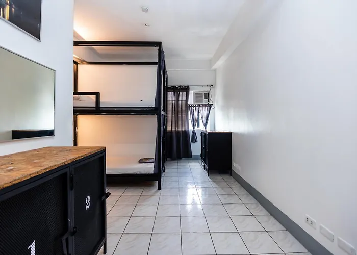 Hotel near College: Mad Monkey Cebu City (Adults Only)