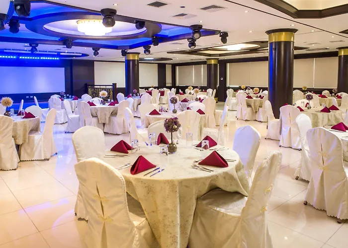 Central hotel: Kingdom Hotel