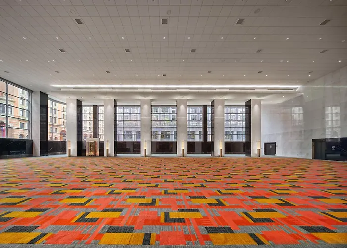 Loews Philadelphia Hotel